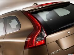 volvo-xc60-64587-1400x1050-www_autopics_ru.jpg